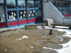 Terrasse vor den Klassenzimmern